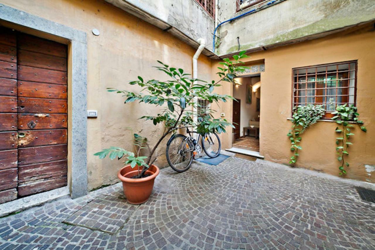 Caratteristico Appartamento A Piazza Navona Рим Экстерьер фото