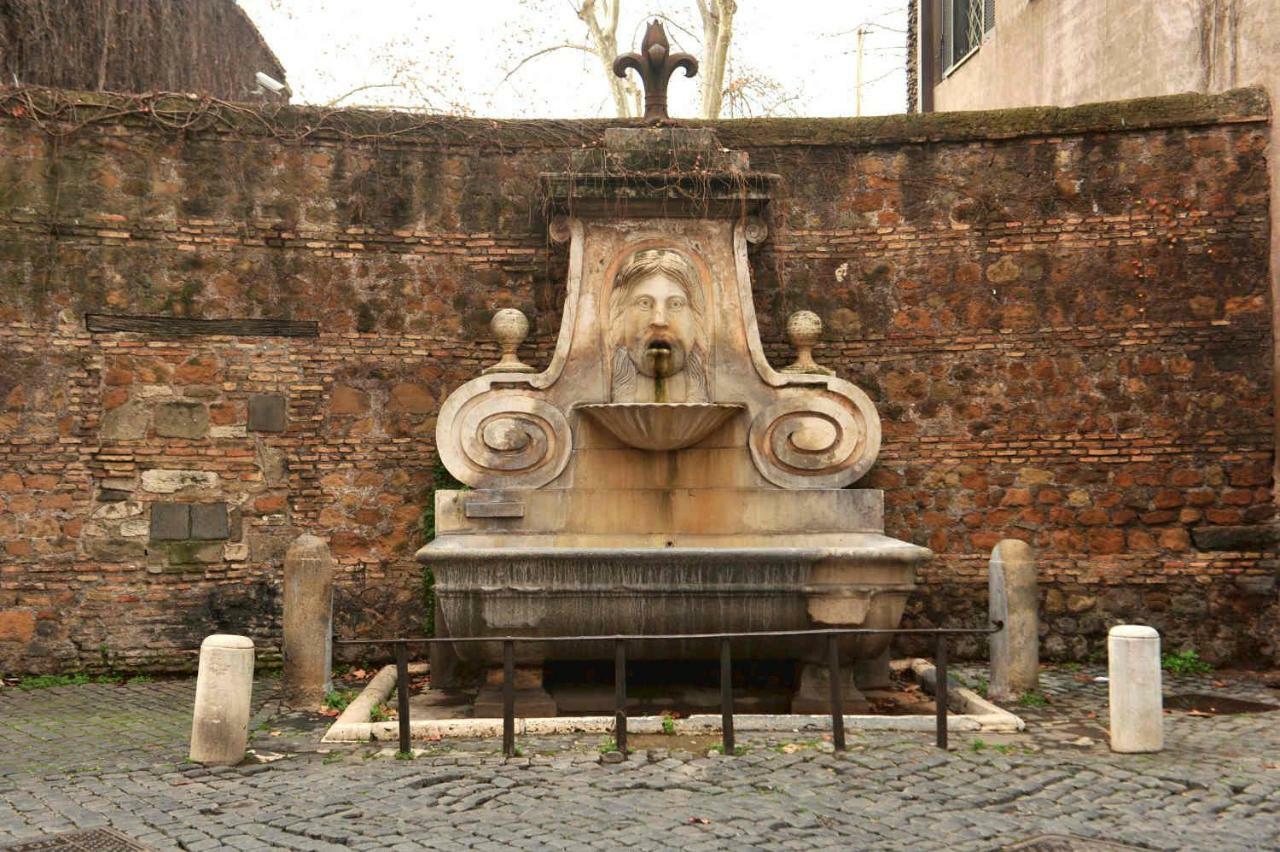 Caratteristico Appartamento A Piazza Navona Рим Экстерьер фото